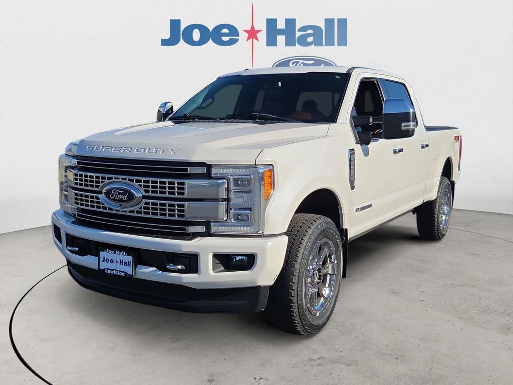 2018 Ford F-250 Platinum in White Platinum Metallic Tri-Coat — front three-quarter view