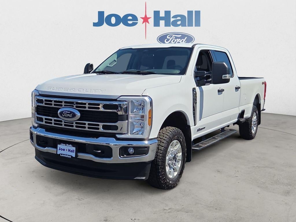 2024 Ford F-350 XLT in Oxford White — front three-quarter view